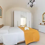 Casa Nadina